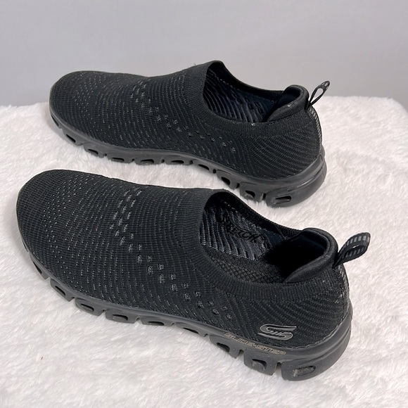 Sketchers Glide-Step Memory Foam Sneaker size 8.5 - Picture 2 of 8